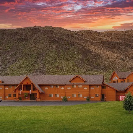 Yellowstone Village Inn and Suites
