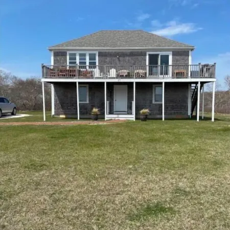 Authentic Nantucket Experience at Sunny Daze!