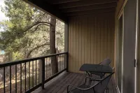 Alpenglow Haus - Stay for 4!