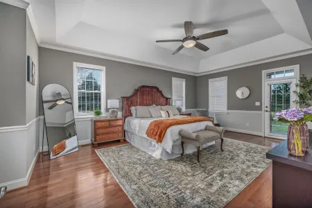 10BR Estate / Dome Pool / Pickleball / Sauna / Theater / Arcade / Sleeps 33