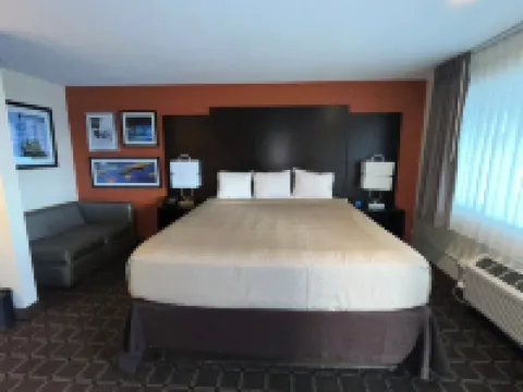 Oregon Trail Inn and Suites Hotels in Lakeview