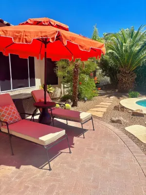 Catalina Dream Home has Southwest Style & Mountain Views. Pool. 3bd 2bath Hotels in Casas Adobes