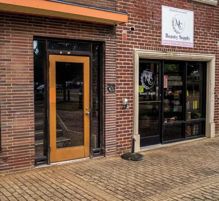 Cozy 2-Bedroom Suite w/ King Bed