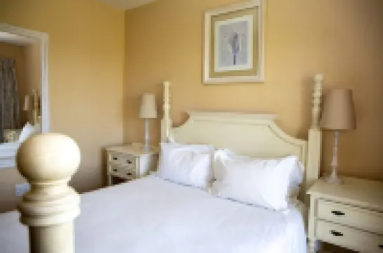 The Edwardian Hotels in Port Edward