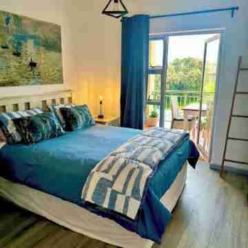 Charming 2-Bedroom Apartment in the Beautifully Designed Gary Player Golf Estate Rooms