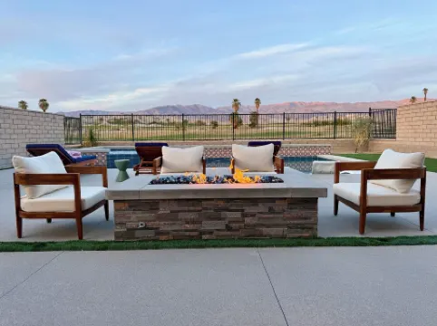 Desert Hideaway • Golf & Mountain Backdrop