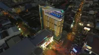 Karebosi Premier Makassar - Parkplatz