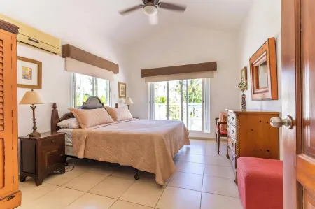 Villla with private beach