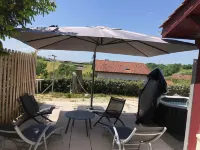 Maison 150 M2 de Plein Pied, Quartier Lac de St-pée sur Nivelle فنادق في Saint-Pee-sur-Nivelle