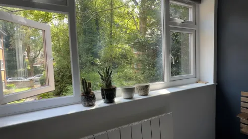 Modern Kingsize Room with Garden View close to Prestwich Centre Hotels in Prestwich