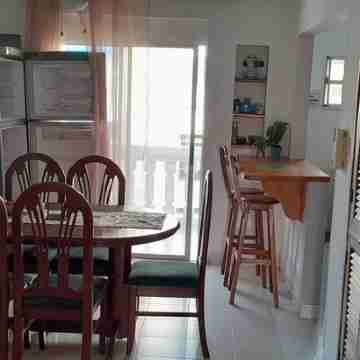 Lindo Apartamento en Playa Dining/Meeting Rooms