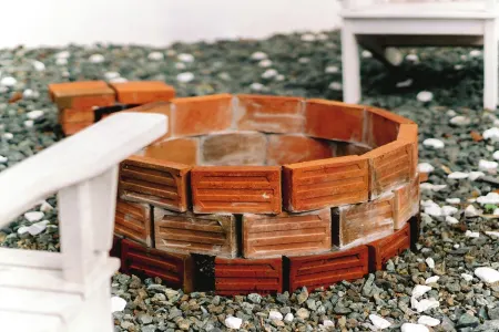 Charming 3-bedroom bungalow with AC, WiFi and bonfire in enjoyable Amadeo Отели рядом с достопримечательностью «Amadeus Campsite»