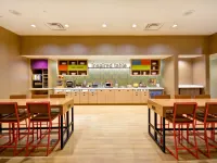 Home2 Suites by Hilton Houston Near the Galleria Các khách sạn gần Công viên Water Wall