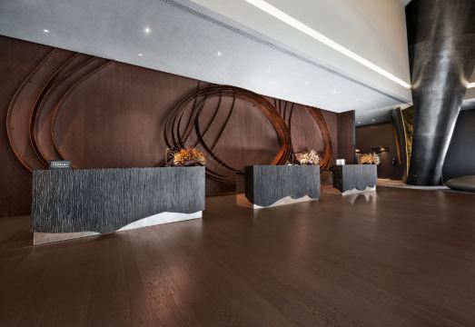 힐튼 포르토 가이아 수영장