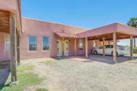 Eloy Vacation Rental w/ Pool Access & Courtyard! - Holiday Apartments