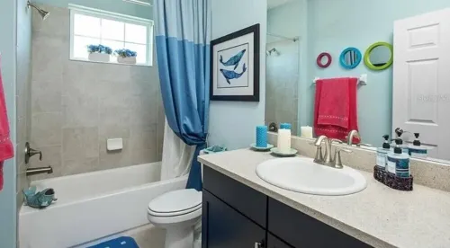 Chateau Blue Haven  3-bed 3 Bath in amazing Sunny Apollo Beach w/pool, bar, gym.