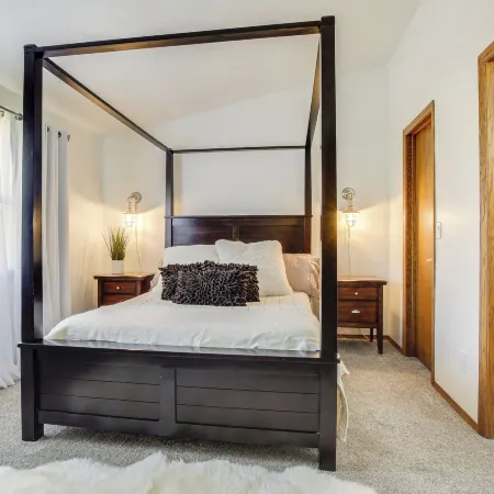 Near Medical Corridor: 'whimsy Wisconsin' Duplex