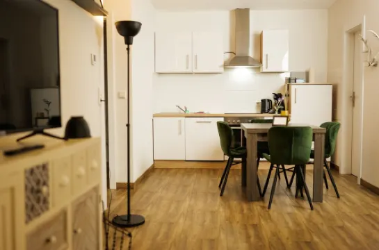 Black Forest Plätzchen | terrace | parking lot