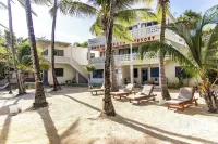 Babylon Beach Villa 8 Hotels in 