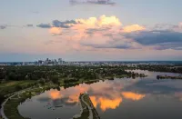 Cozy 1-bedroom apartment in fantastic Denver with WiFi, AC, Laundry and more!