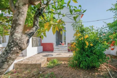 Double Room with Garden View and Balcony(Tangerine ) - 2 Отели в г. Пера