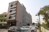 Hotel West End View A Unit of Hotel SC Residency فنادق في زيراكبور