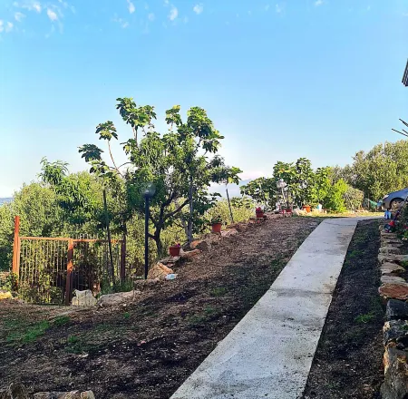 Beautiful studio apartment HOLIDAY HOME MIRAMARE Отели в г. Ашеа