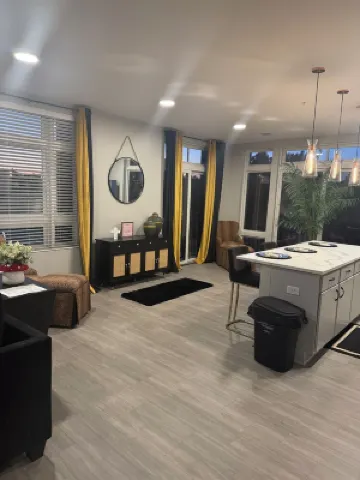 Luxury 2 bedroom 2 full bathroom apartment across from the waterfront!