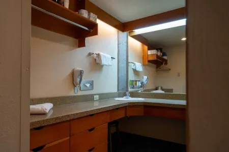 Ski-up Loft Condo at Snowbird with mountain views. Hottub, Steam room, Pool!