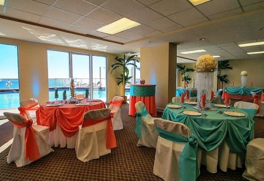 SUNRISE BEACH 2105의 발코니와 핫텁