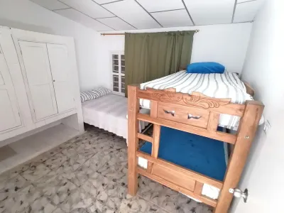 5 minutes from the beach! Large house ideal for families and friends Hotels in Torices