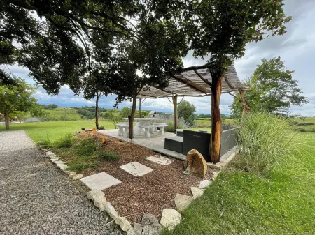 Charming  Gite Swimming Pool and Spa