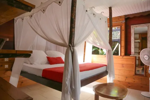 Bungalow 5 Pers. Vue mer et Montagne, Cuisine Équipée. Réservez Votre Paradis!