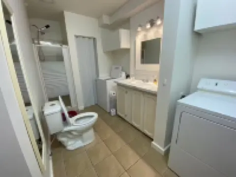 Cowichan Bay Private Entrance 1-Bdrm Suite Quiet Hotels in Cowichan Bay