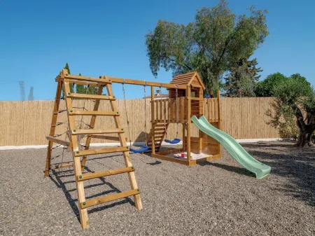 Casa Lalflornb Отели рядом с достопримечательностью «Mini-Camping Ardalejo / Call first - reservation only!»