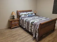 The Treehouse a 4-bedroom log cabin on 3 acres in Heber-Overgaard