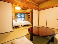 Koyasan Gokuraku Stay Hotels in Koya