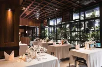 Atsari Hotel Parapat Отели в г. Парапат