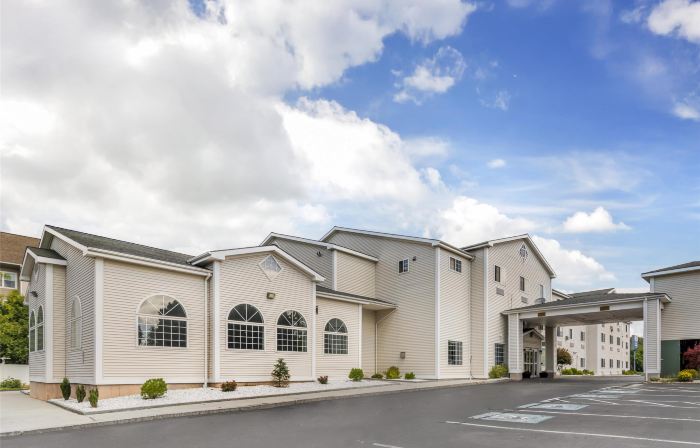 Best Western Concord Inn  Suites