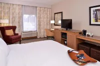 Wingate by Wyndham Steubenville Hotels in Weirton