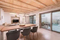 Triades Villas 3, Traumhafte Natursteinvilla mit Salzwasserpool, Ruhige Umgebung