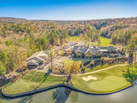 Secluded Mountain Retreat - Little Canoe