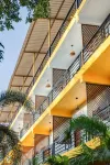 Earthy Hostel Morjim