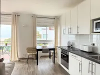 Penthouse in front of the sea Gava beach! Hotels in Gava