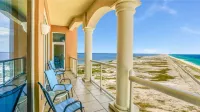 Portofino Penthouse with Breath-Taking Views of the Gulf along with Beach Access
