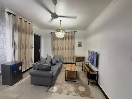 DC 1-bedroom apartment near USA embasy Dar es Salaam Отели рядом с достопримечательностью «Остров Мбудья»