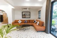 BRAND NEW VILLA LARGE POOL 5 STAR AMENITIES WALKING DISTANCE TO  BEAUTIFUL BEACH