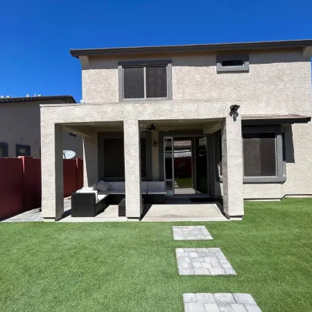 Sunset Retreat! Quiet, gated community, close to hiking and restaurants