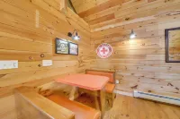 Rangeley Retreat Cabin-Style Home Lake Access - parking