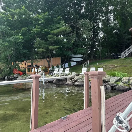 2 Bdrm Cozy Cottage #1 -Water Access and Dock on Lake Winnipesaukee - Meredith